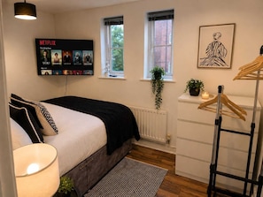 Free WiFi, bed sheets