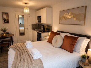 Wifi gratis y ropa de cama 