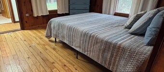 3-bed historical lake home on trophy record fishing Thornapple Lake Nashville MI