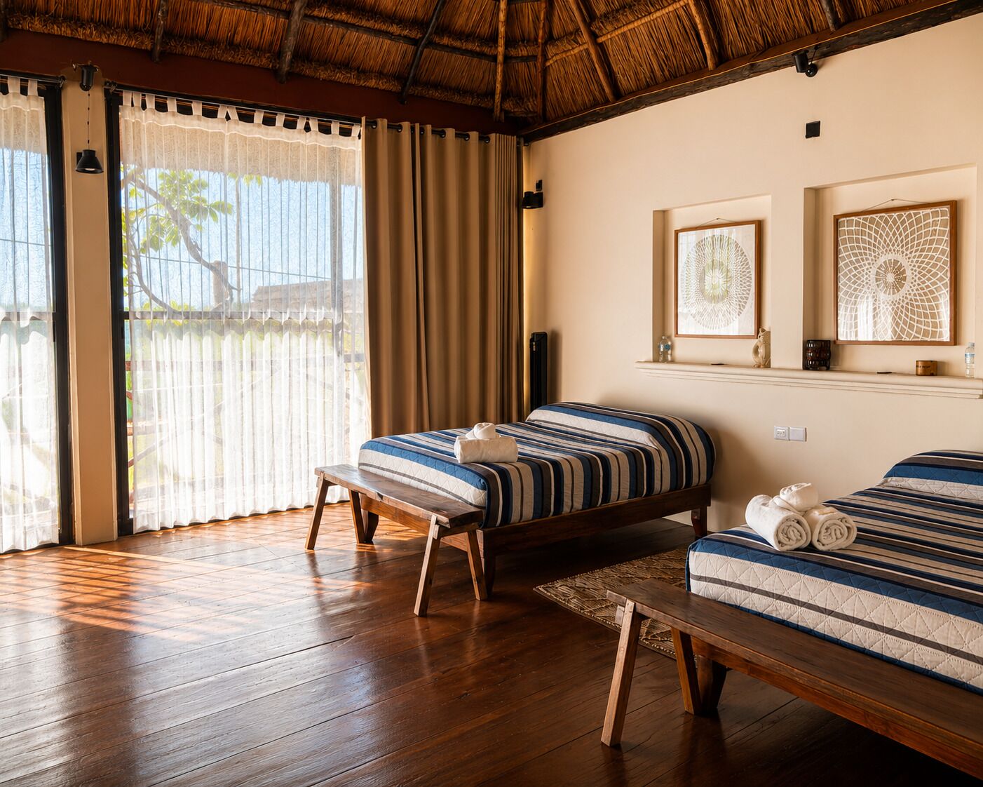 Cabaña estándar, vista a la playa | Cortinas blackout y wifi gratis 