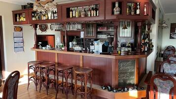 Bar (in der Unterkunft)