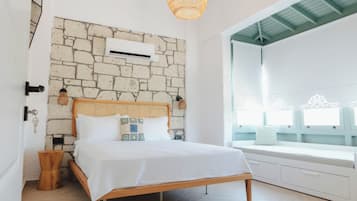 Deluxe Double Room, Garden View | WiFi (free)