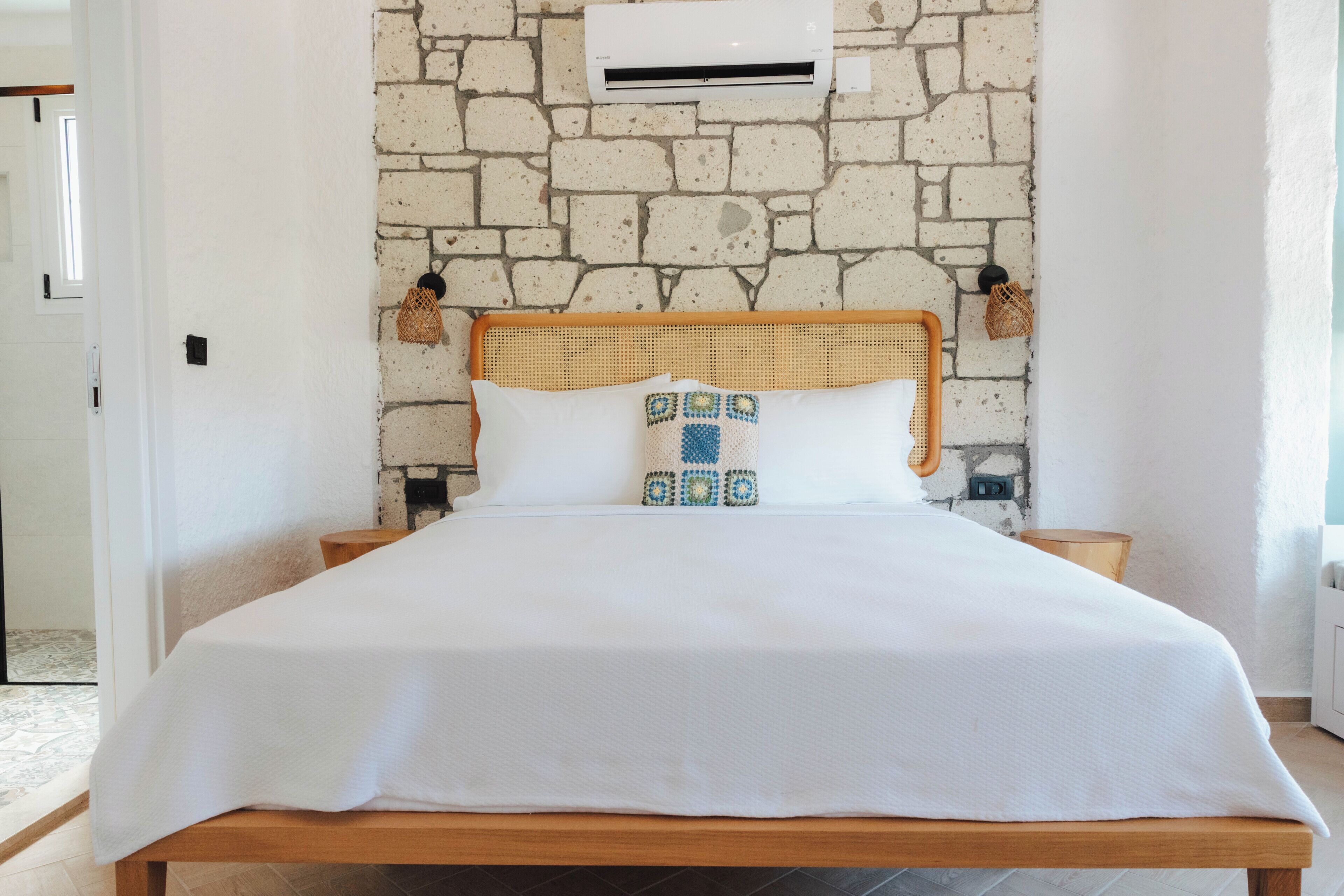 Deluxe Double Room, Garden View | Free WiFi