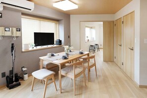 Dining - Soothing 2-bedroom apartment with AC in Setagaya City Sorato Shibuya (Setagaya City)
