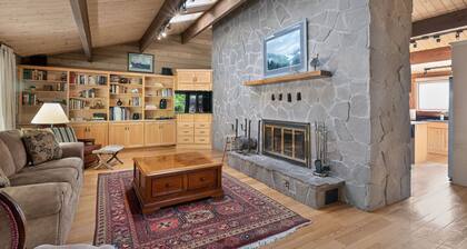 Columbia Gorge - Mosier Bluff | River Views & Pool