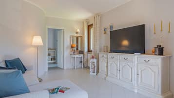 Smart TV, books