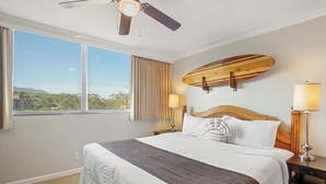 2 slaapkamers, een bureau, een strijkplank/strijkijzer, wifi
