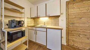 Apartamento básico, 2 quartos, vista para a montanha | Cozinha privada