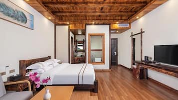 Superior-Doppelzimmer, Balkon, Bergblick | Verdunkelungsvorhänge, schallisolierte Zimmer, kostenloses WLAN