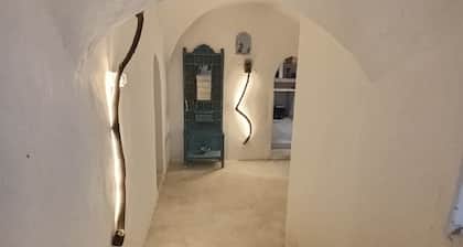 DAR TOUBIB, a traditional villa with a pool in the heart of Tataouine