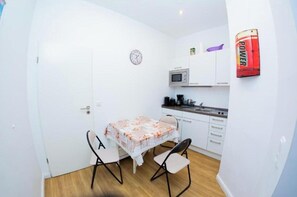 Dining - Vrbo Property (Hamburg)