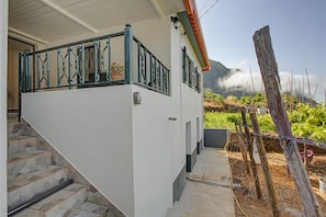 Exterior - Casa Da Costa: Sea View, Private Terrace & Wi-Fi in São Vicente, Madeira (Sao Vicente)