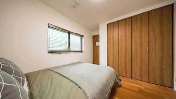 3 bedrooms, iron/ironing board, WiFi