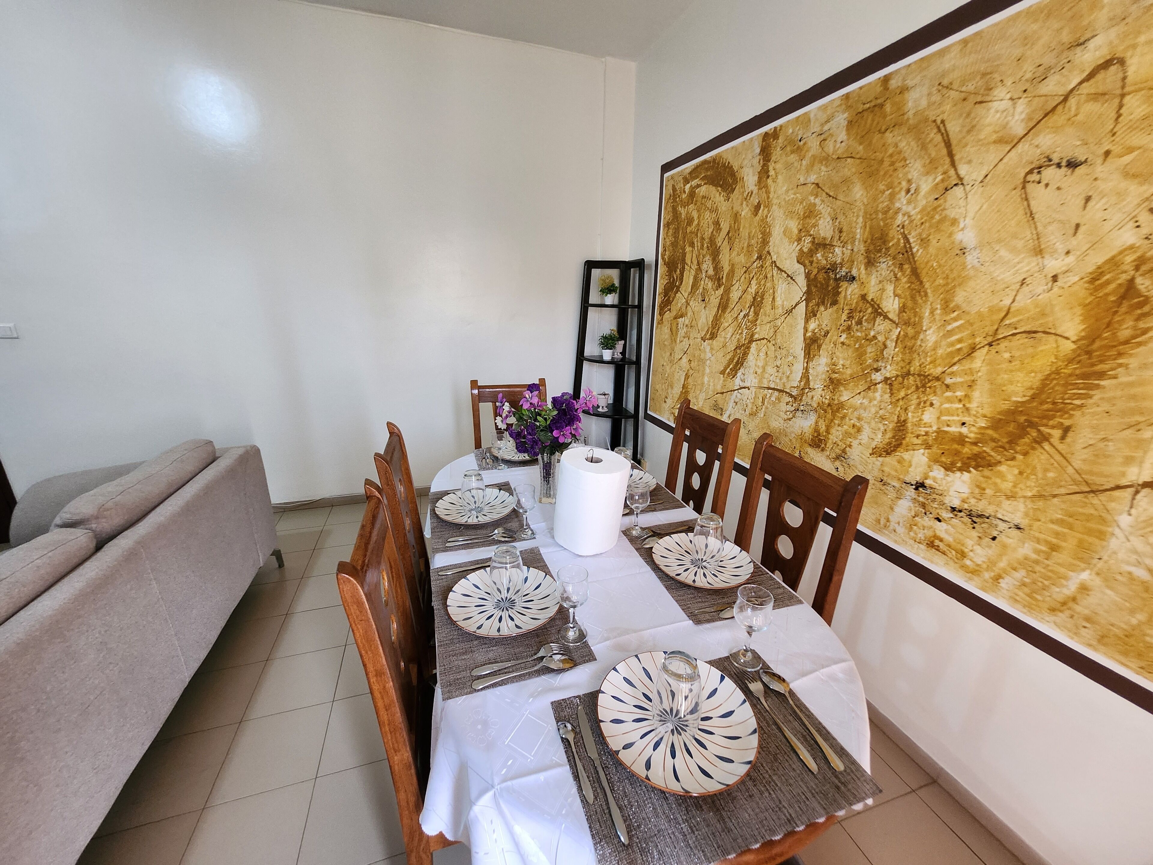 Deluxe Double Room, Garden View | Dining