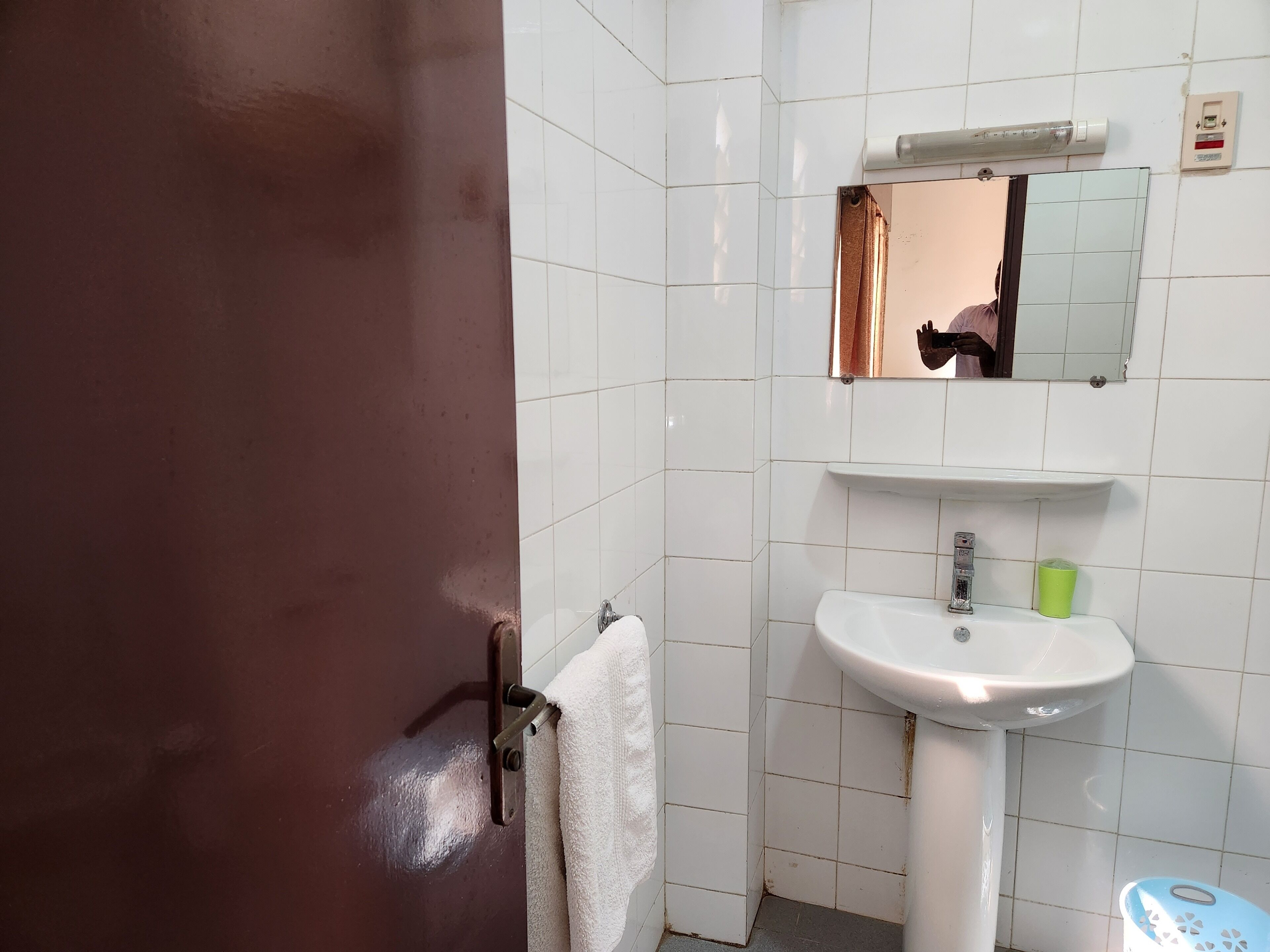 Deluxe Double Room, Garden View | Bathroom