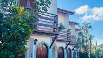 Basic Chalet | Exterior