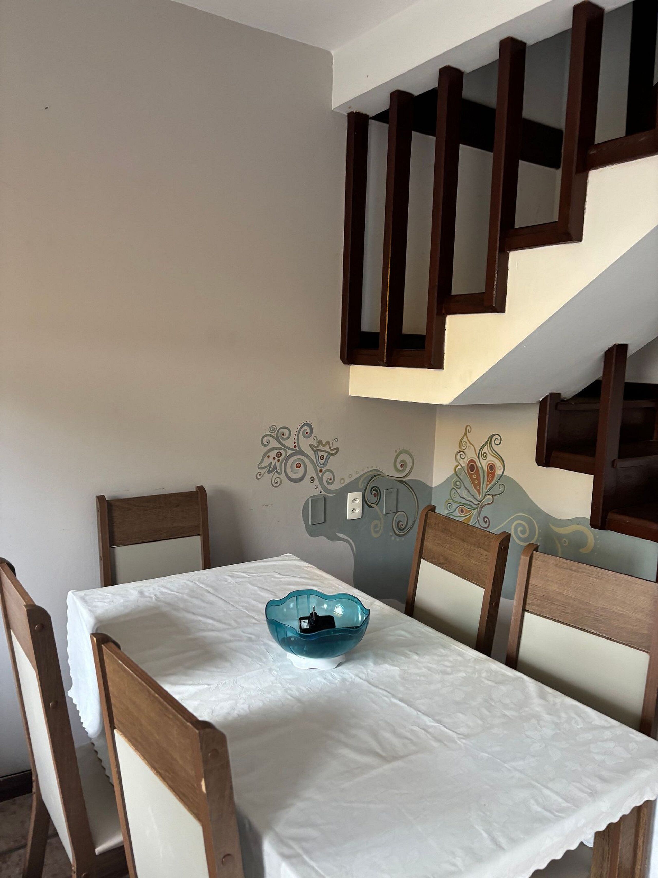 Basic Chalet | Dining
