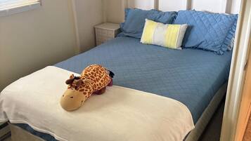 3 bedrooms, WiFi, bed sheets