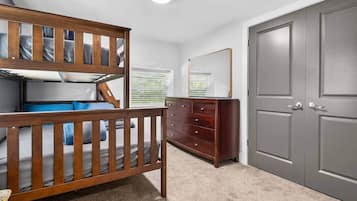 4 bedrooms, WiFi, bed sheets
