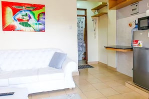 Living area - Cosy 1 bedroom Westlands -School Lane (Nairobi)