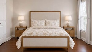 3 chambres, fer et planche à repasser, Wi-Fi, draps fournis