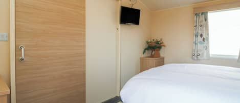 2 bedrooms, WiFi (free), individually decorated, individually furnished