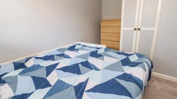 2 bedrooms, free WiFi, individually decorated, individually furnished