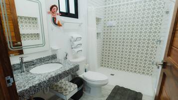 Dusche, Handtücher, Seife, Toilettenpapier