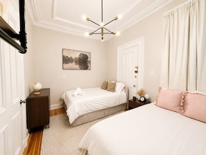 Unclassified image, 4 of 18, button - Luxury 3BR 2BA | Walkable to Yale & Downtown (New Haven)