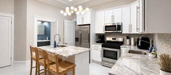 Luxury 3BR 2BA | Walkable to Yale & Downtown