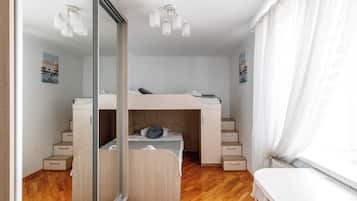 2 chambres, fer et planche à repasser, Wi-Fi gratuit, draps fournis