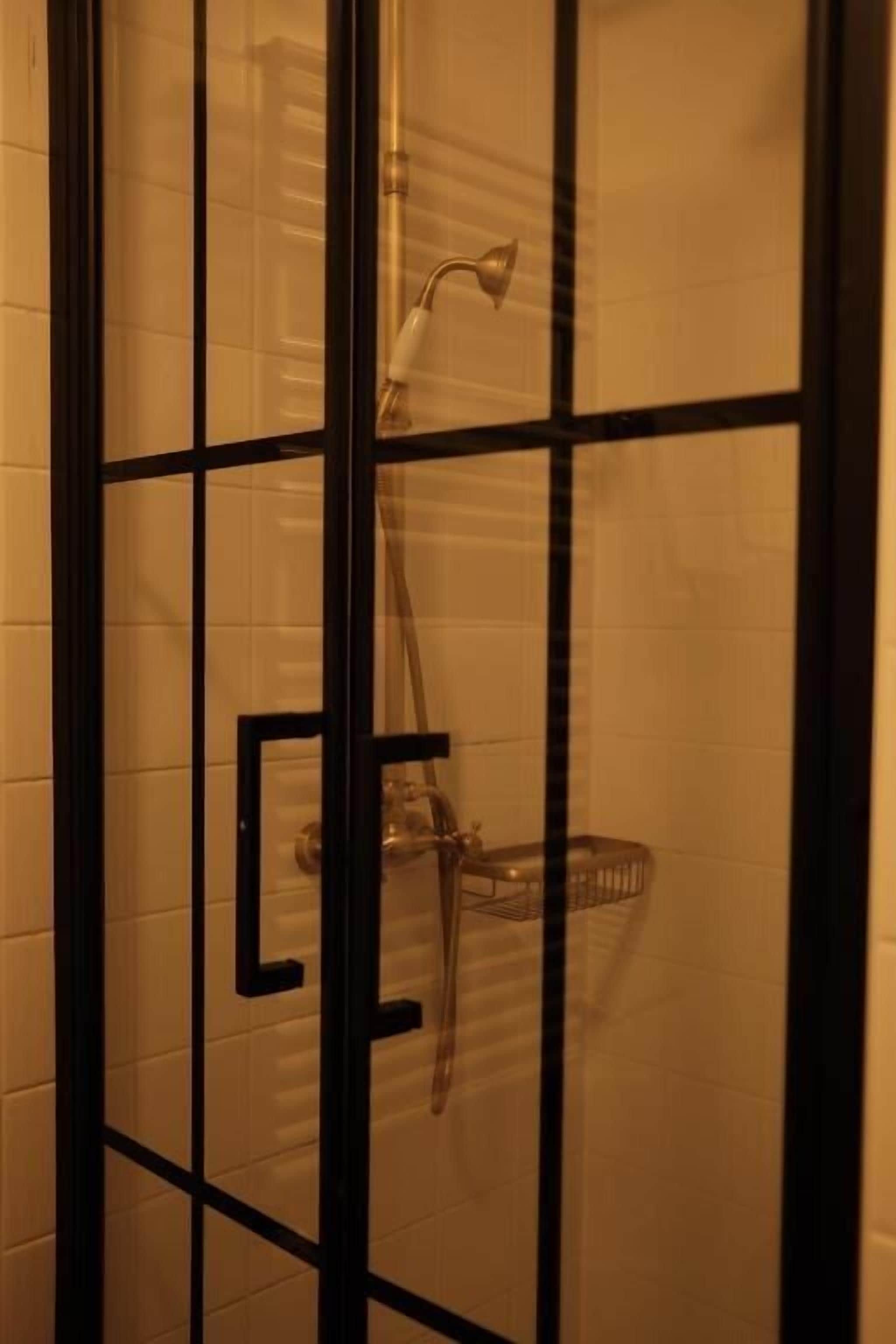 Economy-Einzelzimmer | Badezimmer