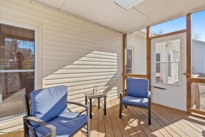 Terrace/patio - 3 Bed/2 Bath Single Family Home - Near Carowinds (Charlotte)