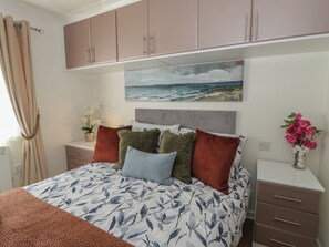 2 bedrooms, WiFi (free), individually decorated, individually furnished - 73 Cildraeth (New Quay)