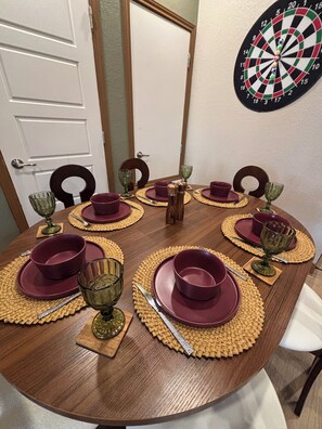 Dining - SolTerra - Beautiful 3Bed Home Minutes from Seaworld & Lackland BMT Graduation (San Antonio)