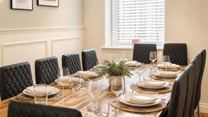Dining - 127 Columbus Ravine (Scarborough)