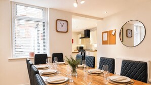 Dining - 127 Columbus Ravine (Scarborough)