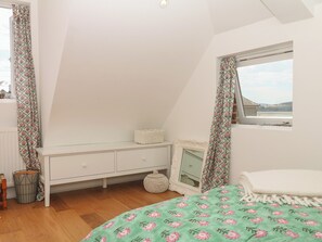 1 bedroom, WiFi (free), individually decorated, individually furnished - Alongside (Exmouth)