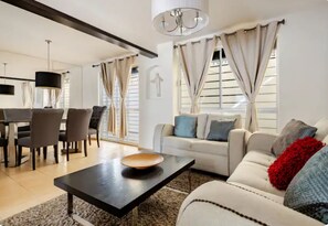 Smart TV - Vrbo Property (Ciudad Apodaca)