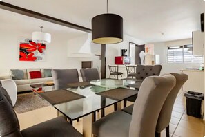 Dining - Vrbo Property (Ciudad Apodaca)