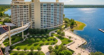 Orlando | Upscale Disney Stay | Pool + Monorail