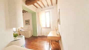 1 camera, ferro/asse da stiro, Wi-Fi, lenzuola