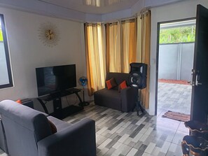 Interior - Villa Alomía, Private Pool, 10 People (Cahuita)