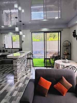 Living room - Villa Alomía, Private Pool, 10 People (Cahuita)