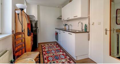 Sunny Flat in Amsterdam East • 10 Minutes to the Center