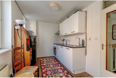 Sunny Flat in Amsterdam East • 10 Minutes to the Center