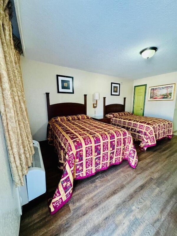 Bostonian Inn & Suites - Galveston, TX