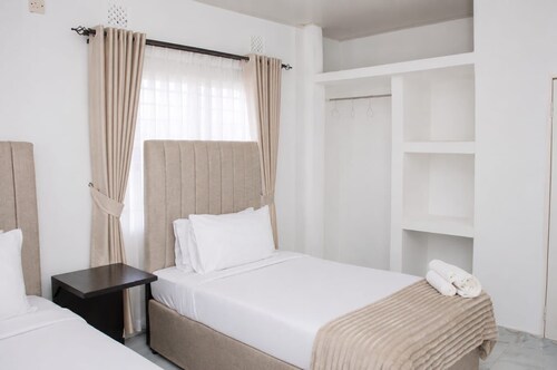 Bonazazi 3 Bedroom Apartments. Stylish, Private and Modern Stay!
