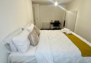 Room - Joyden's Wood 2-bed Apt, Sleeps 4 With Wifi (Dartford)