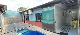 Exclusive house with pool, WiFi, 3 bedrooms, sleeps up to 6 guests.